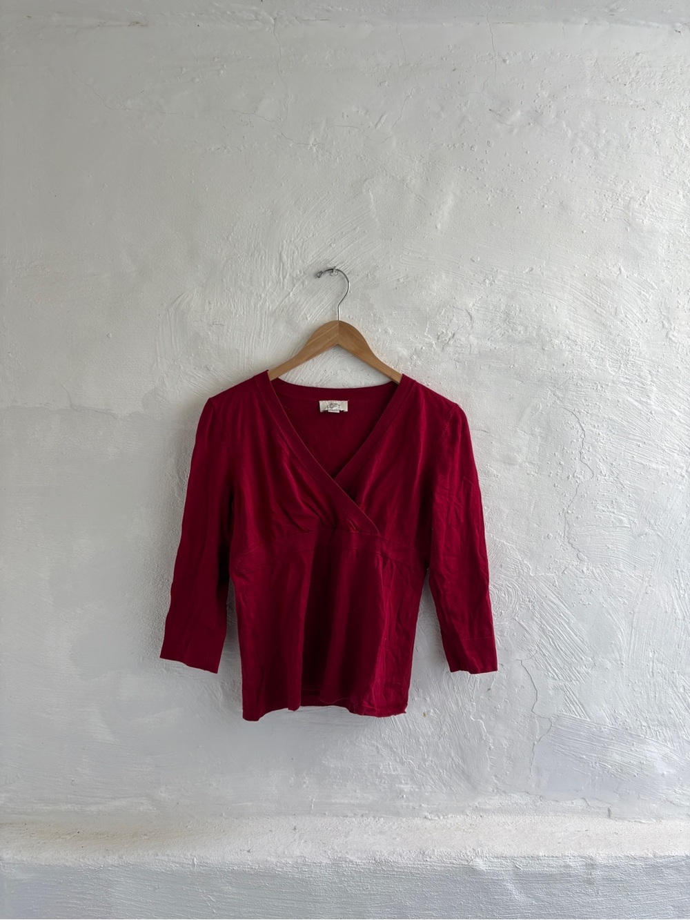 Woman’s medium red loft top